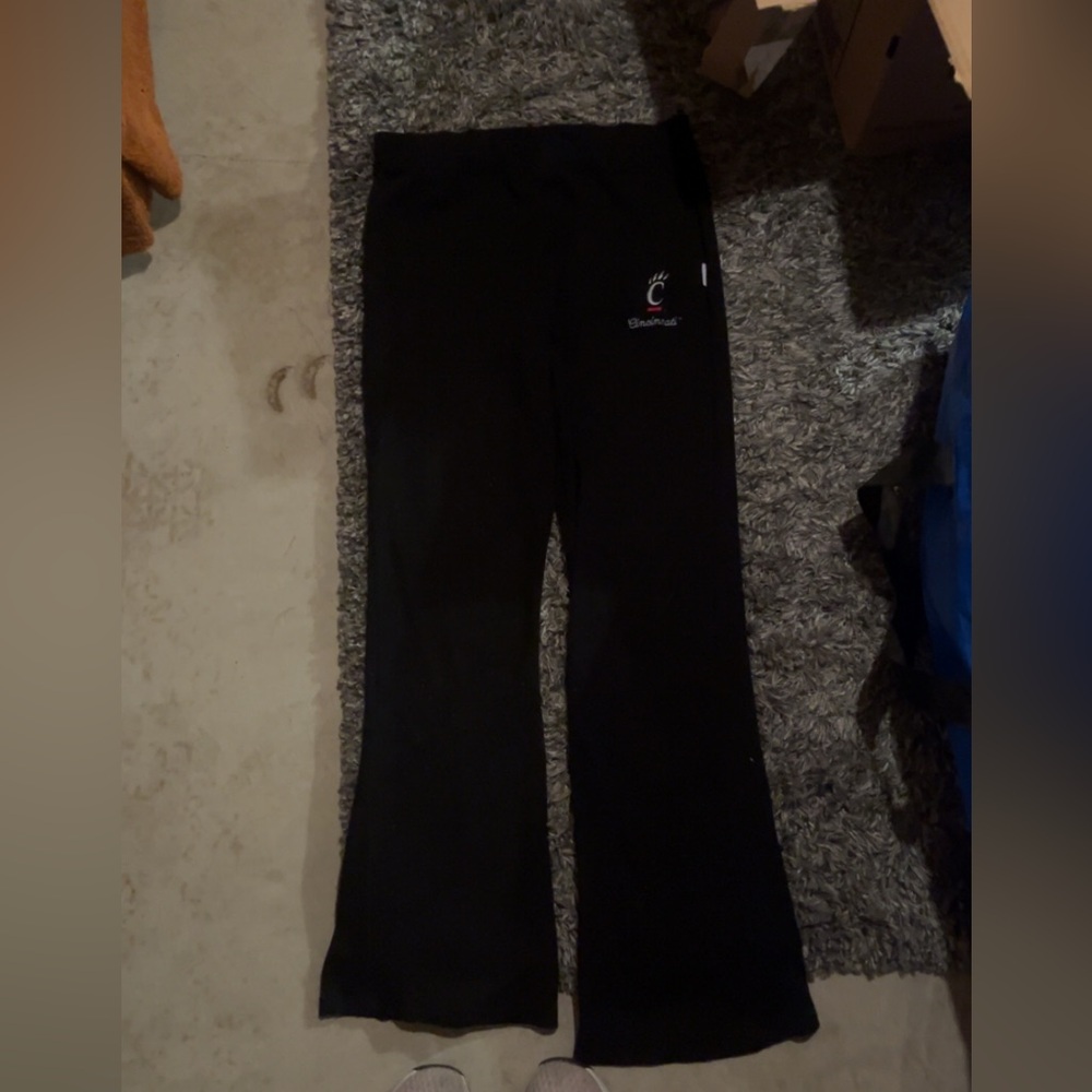 university of cincinnati UC flare pants leggings/sweatpants size small